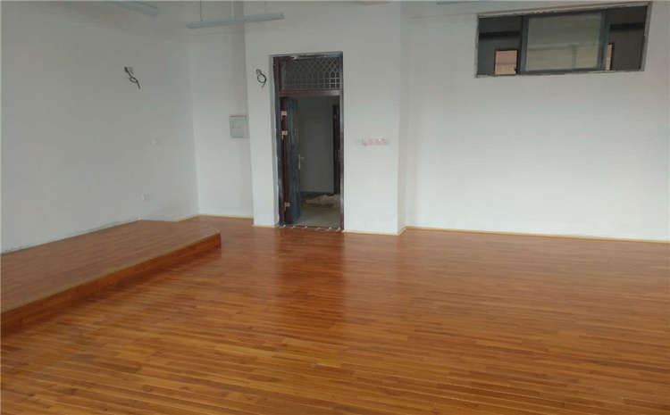 室內(nèi)體育運(yùn)動地板怎么維護(hù)