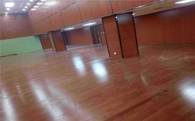 楓樺木木地板籃球場每平米價(jià)格