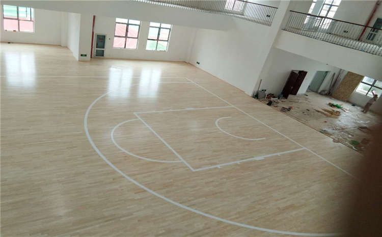 河南楓樺木體育木地板哪個(gè)公司好