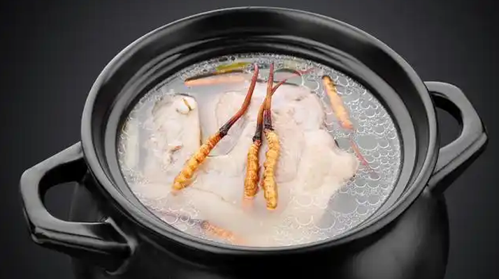 濟南楓樺木體育木地板批發