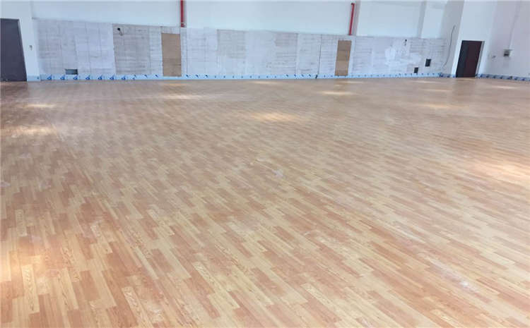 俄勒岡松運動體育地板怎么保養？