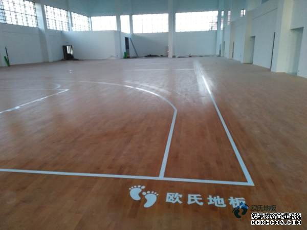 常用的籃球館木地板怎么保養