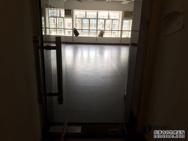 常見(jiàn)的籃球地板哪家專(zhuān)業(yè)